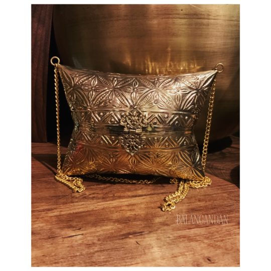 Bolso_Kanu_dorado